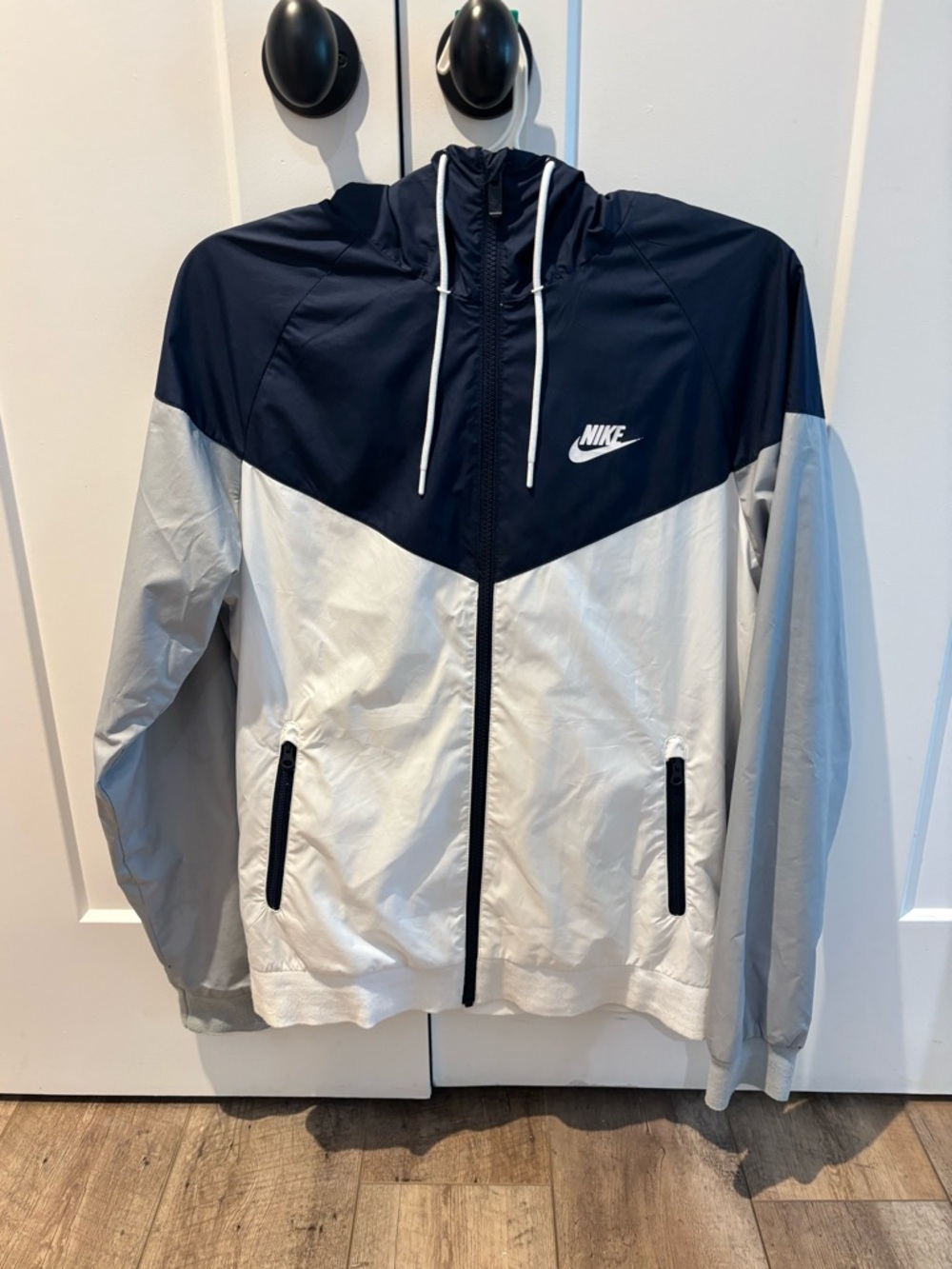 Nike Men’s Navy and Light Gray Colorblock Windbreaker Jacket